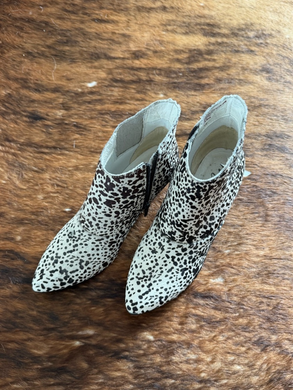 Matisse Nugent Bootie Cow Fur Leather Dalmation